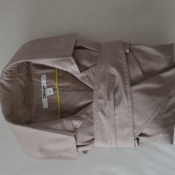 DKNY Classic Trench Coat - Picture 16 of 16